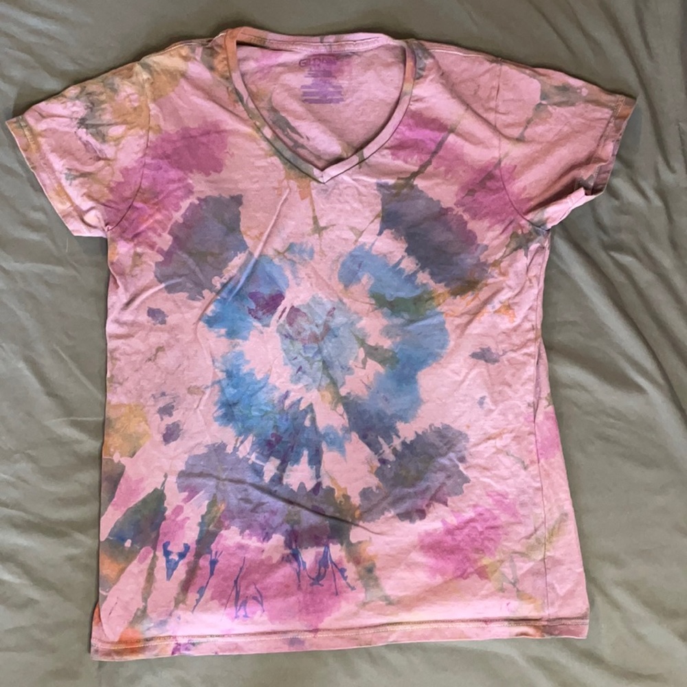 Clearance $7 Womens v-neck t-shirt tie-dye tie dye large hippie